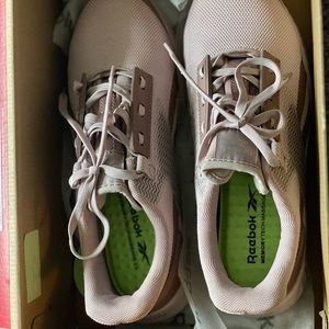 Safety shoes for work(Women). Steel toe.